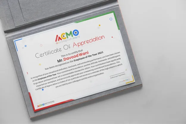Employee-Of-The-Year-Certificate-Mockup-By-Acmo-Network-3-1